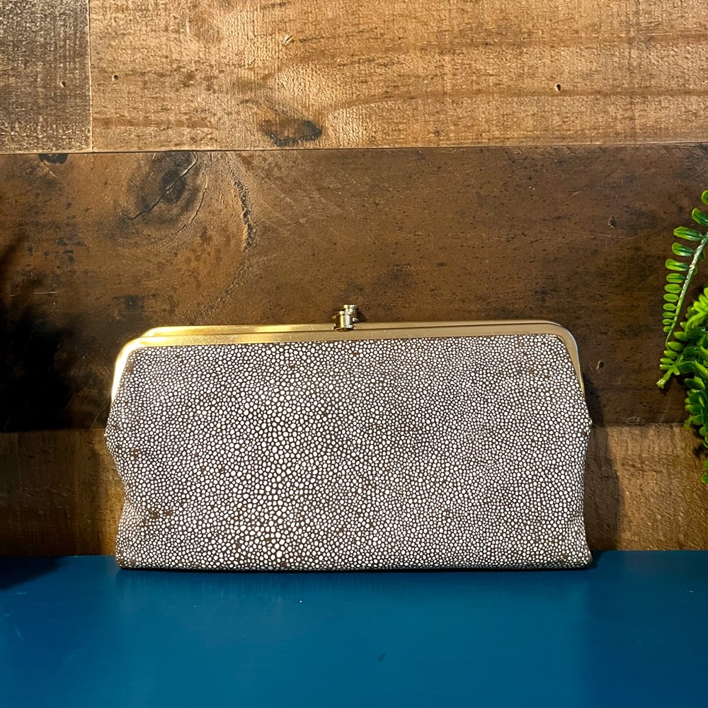 Hobo International Lauren Clutch Wallet Brown White Gold Leather Magnetic